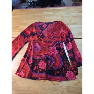 New York City design company 100% silk floral prints long Bell sleeve